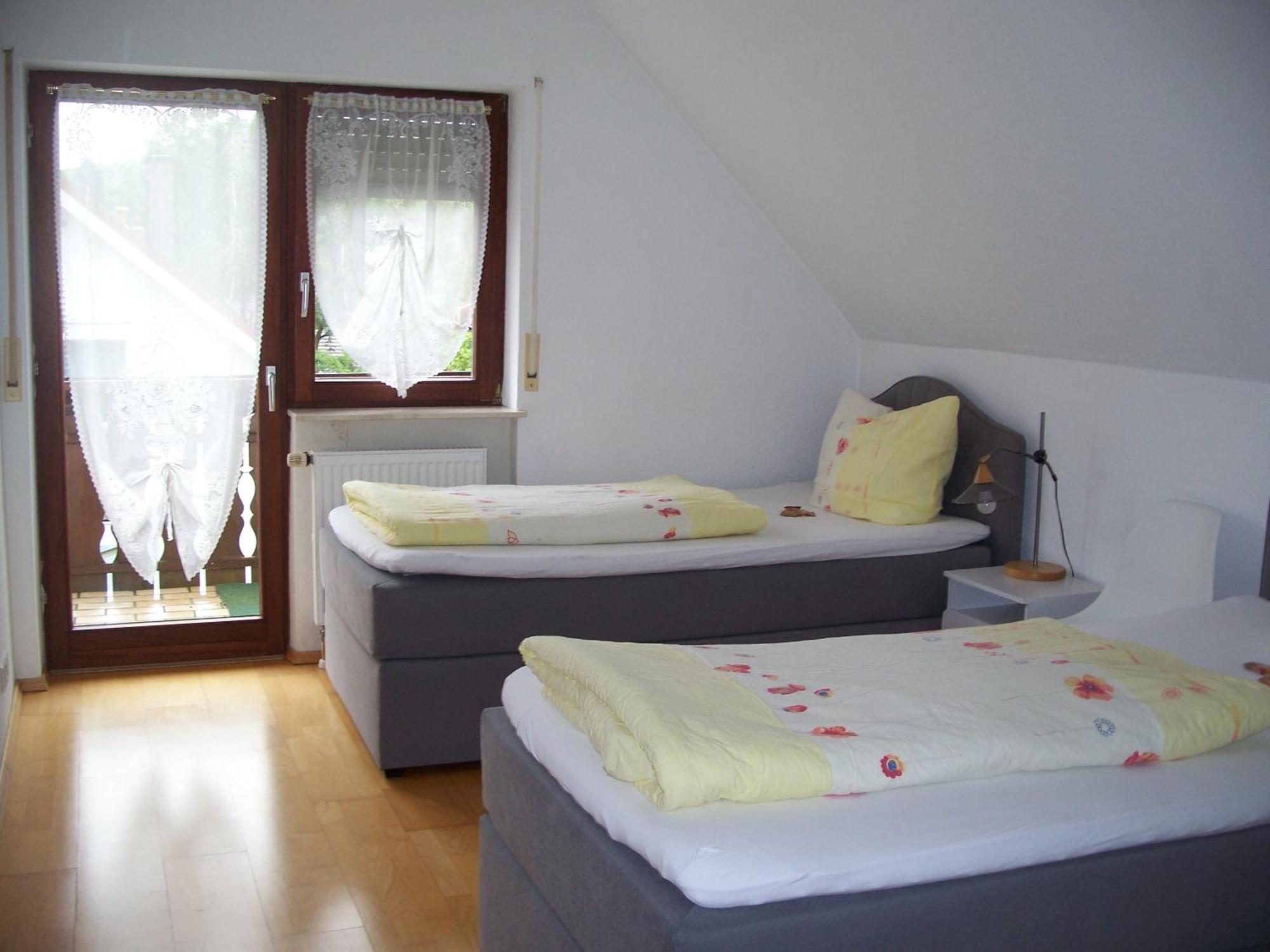 Ferienwohnung Serr Lauf Экстерьер фото