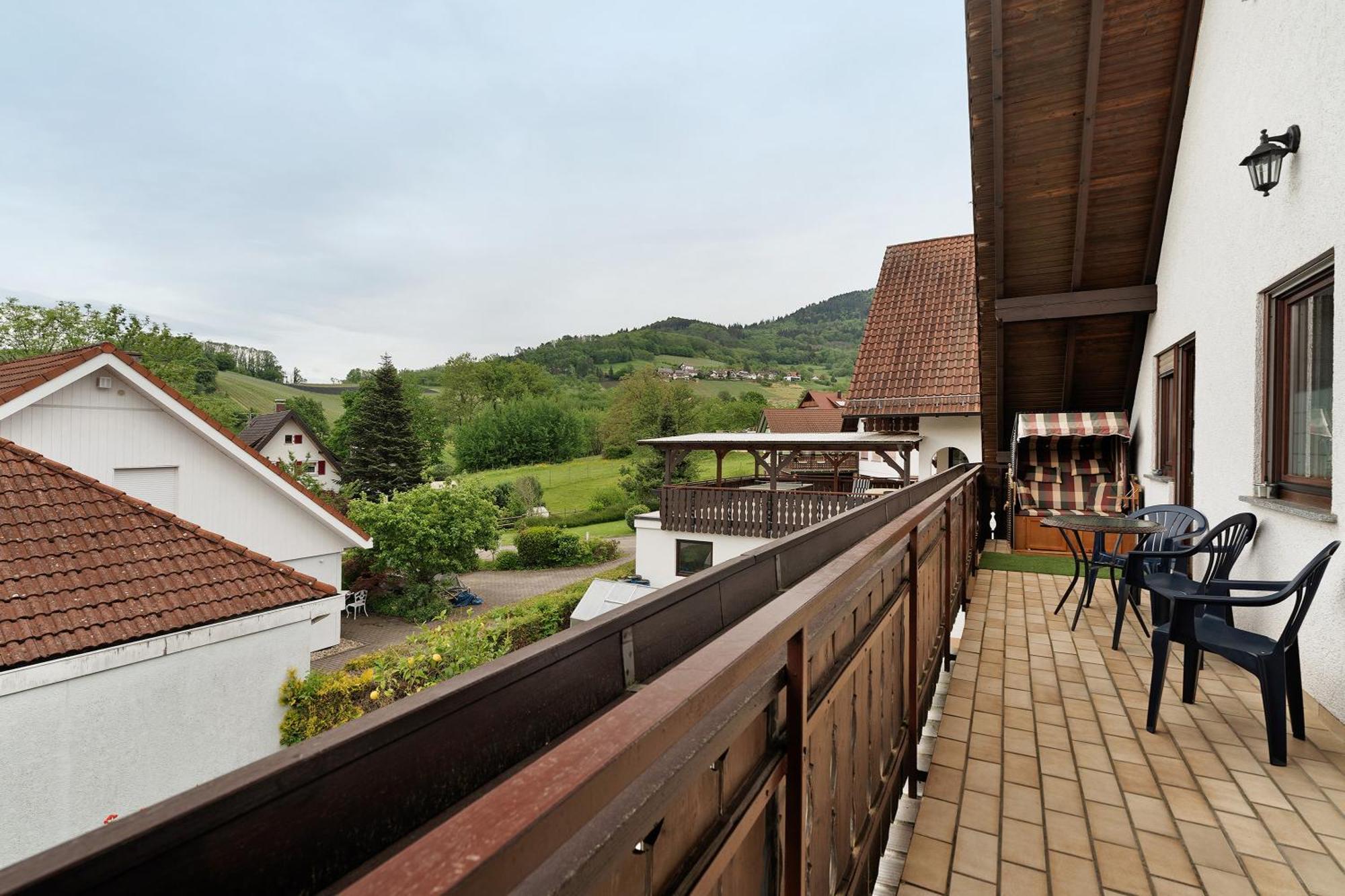 Ferienwohnung Serr Lauf Экстерьер фото